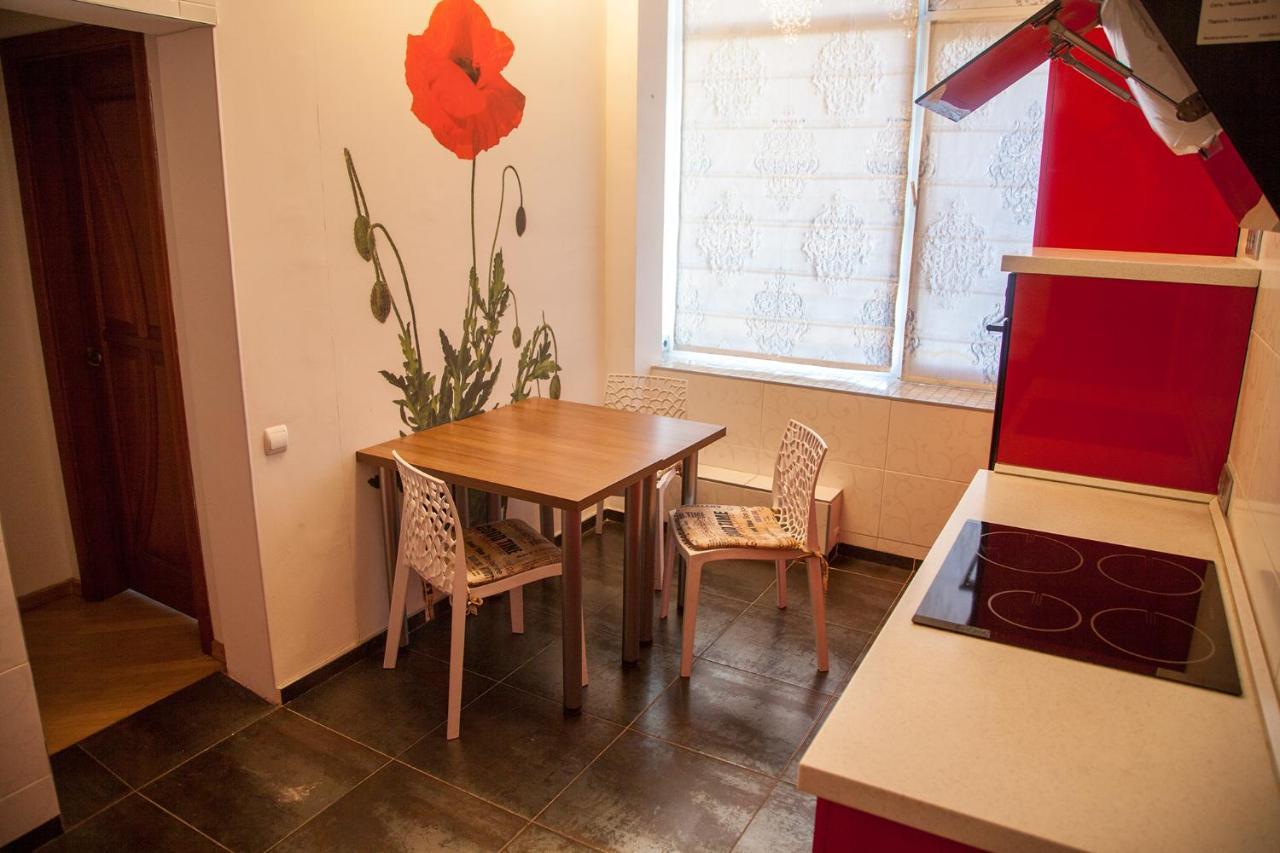 Two Bedroom Apartment With Balcony Κίεβο Εξωτερικό φωτογραφία